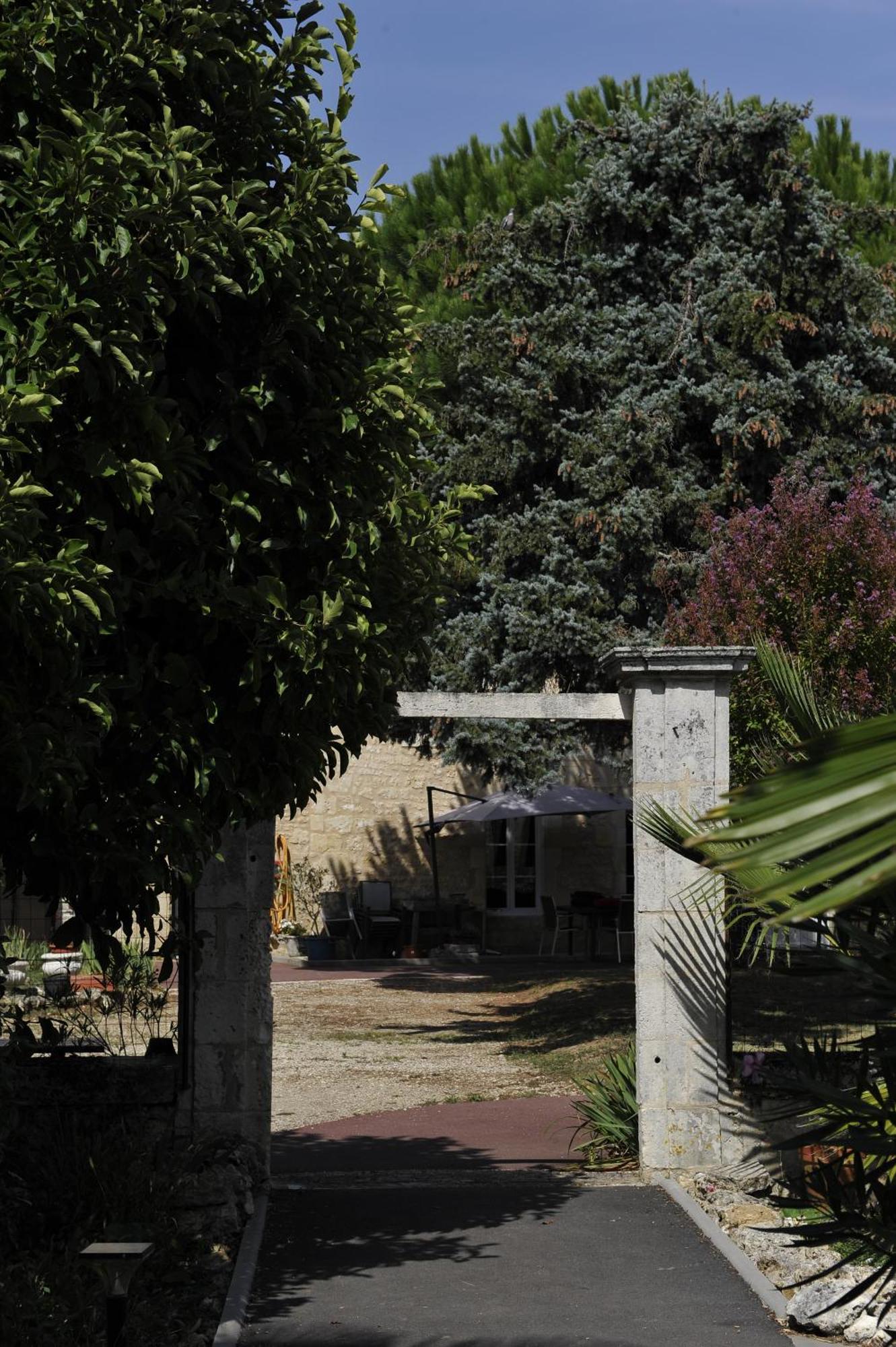 Jardin D'Arcy - Chambres D'Hotes Avec Piscine Et Spa Bois Kültér fotó